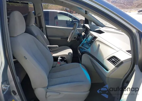 2014 Toyota Sienna Le V6 8 Passenger from USA, damaged, VIN 5TDKK3DC2ES438905